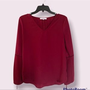 ❤️ Bell Sleeve V-Neck Flowy Blouse Top